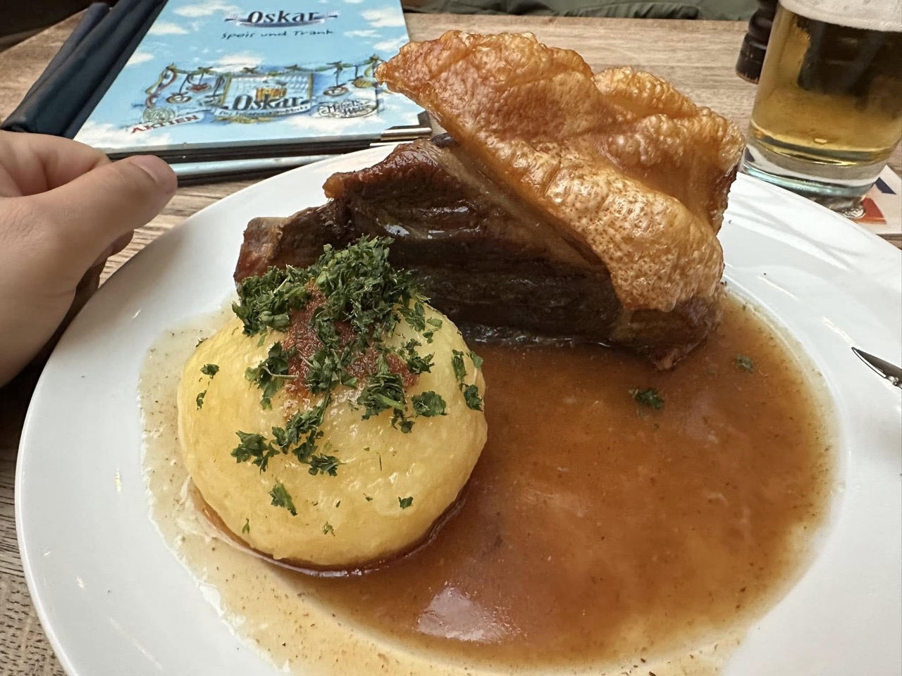 Wirtshaus- oder Essensmoment in Bayreuth